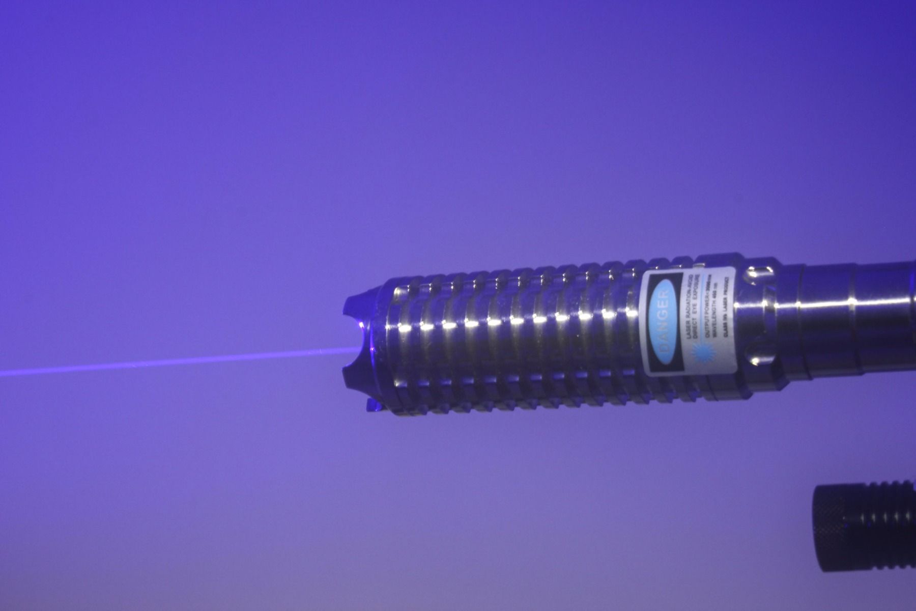 BX3 Burning Blue Laser Pointer 450nm 1000mW - 1500mW